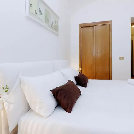 Apartment Charming Colosseum - My Extra Rome