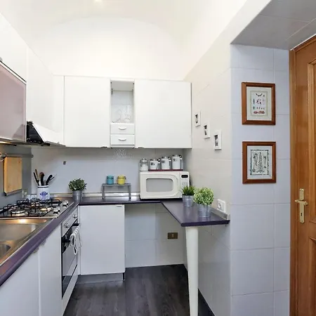 Apartment Charming Colosseum - My Extra
